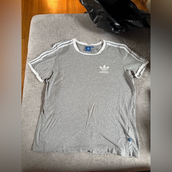 Adidas Gray Short Sleeve Tee - Picture 1 of 2